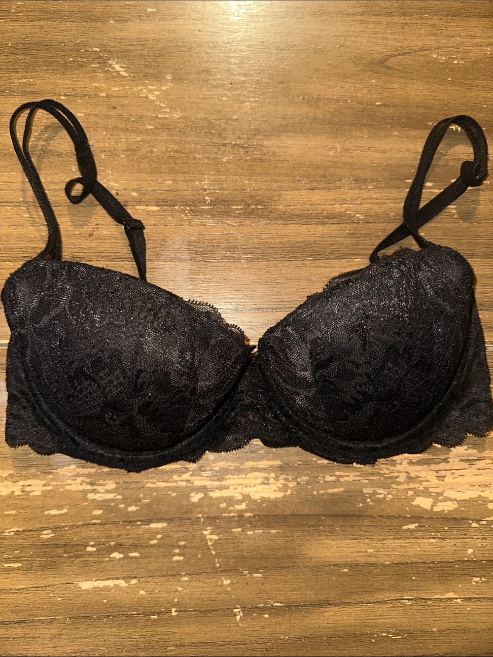PINK Victoria’s Secret Push up Demi bra 34C*